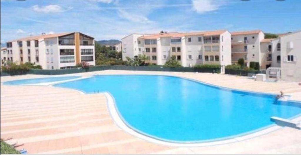 Escapade Cocooning Residence Avec Piscine/Tennis Фрежюс Экстерьер фото